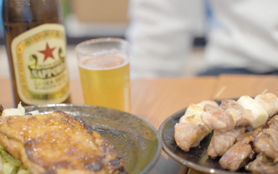 梅ヶ丘駅近30秒の居酒屋なら酒場とり己の食事風景